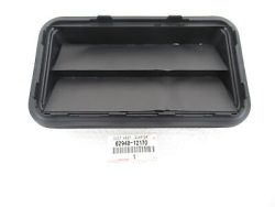 Yaris rear fender vent-2008