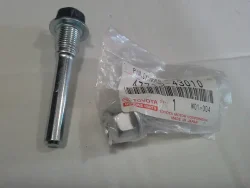 Land Cruiser rear wheel cylinder bolt-2008-2013