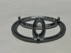 Camry grille logo-2005