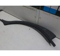 Sticker on the rear door of Lexus-RX350-2012-2009