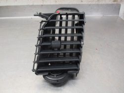 Heater vent in the middle of the dashboard of the 2014 Lexus