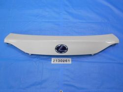 White Lexus 200CT trunk frame