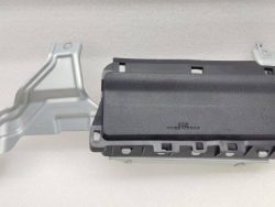 وسادة هوائية أسفل المقعد لسيارة برادو سوداء موديل 2010-2012