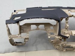 غطاء لوحة القيادة لاند كروزر أسود - 2008-2015