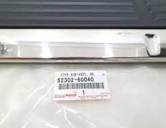 إطار مركزي للمصد الخلفي لسيارة لكزس LX570