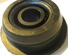 مبرد مطاطي لقاعدة الرادياتير برادو 2005-2009