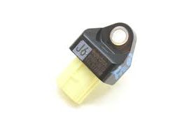 Airbag sensor on the front door of the Prius-2016