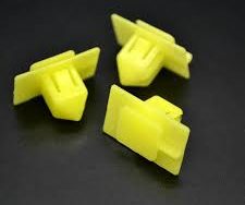 خدوش على الأبواب الأمامية والخلفية لسيارة لاند كروزر 2002-2007