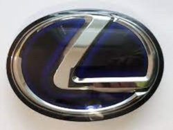 Lexus-ES250-2015 grille logo