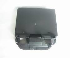 الإطار السفلي لضوء لوحة الأرقام الخلفية لسيارة برادو 2010