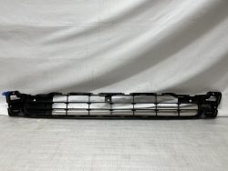 إطار الشبك الخلفي لسيارة هايس 2016