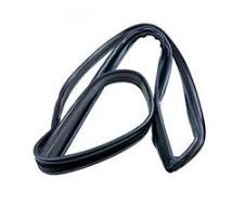 مطاط النافذة الخلفية لسيارة لاند كروزر 2013