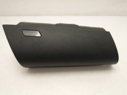 باب لوحة القيادة السفلي لسيارة هيلوكس 2016