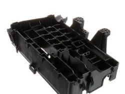 Fuse box inside the engine Land Cruiser-2008-2010