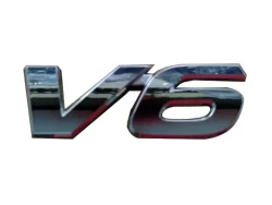 شعار V6 على غطاء صندوق السيارة لسيارة أريون 2012-2013